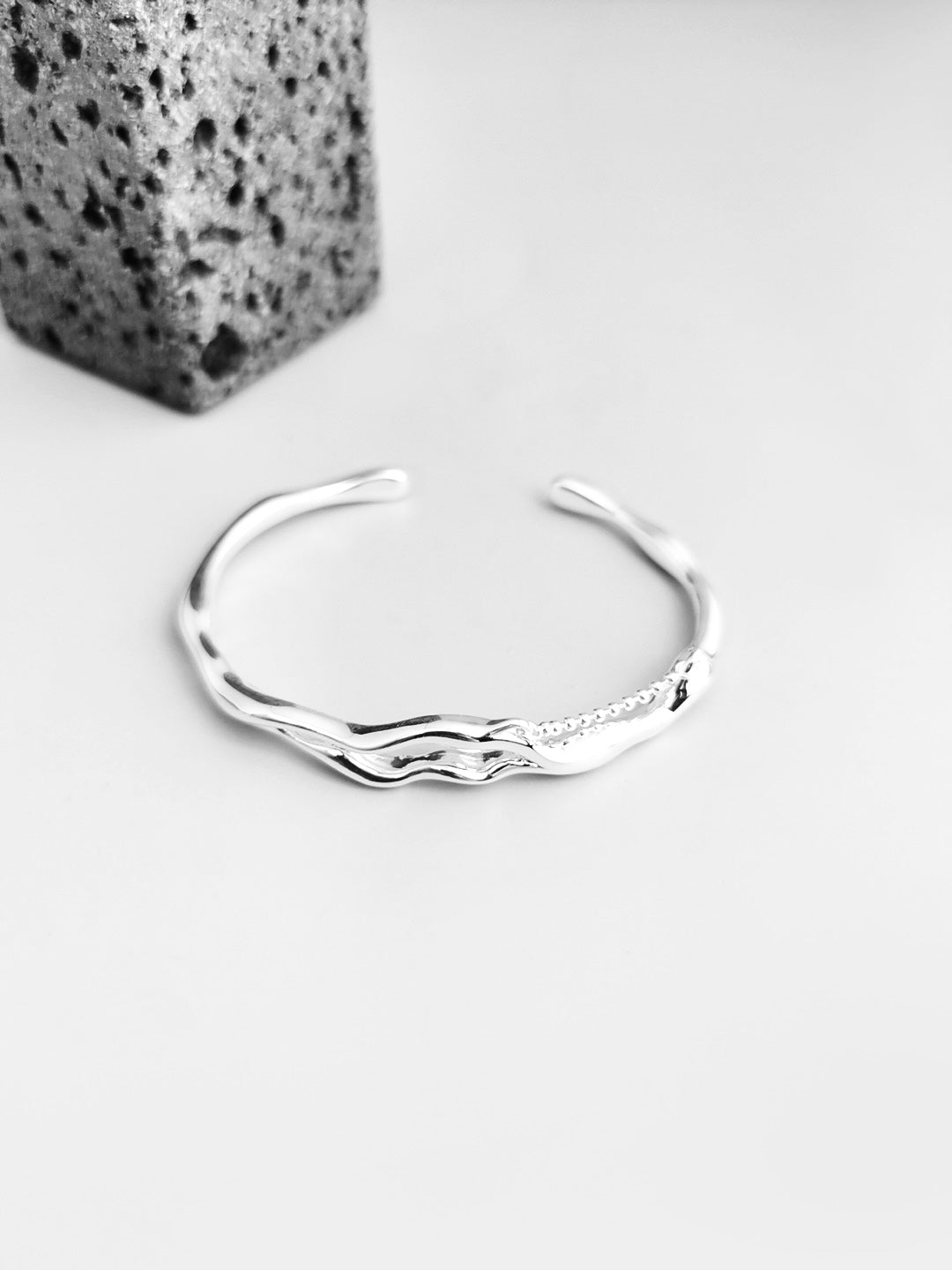 The Ylva Bracelet