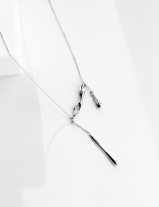 The Thora Necklace